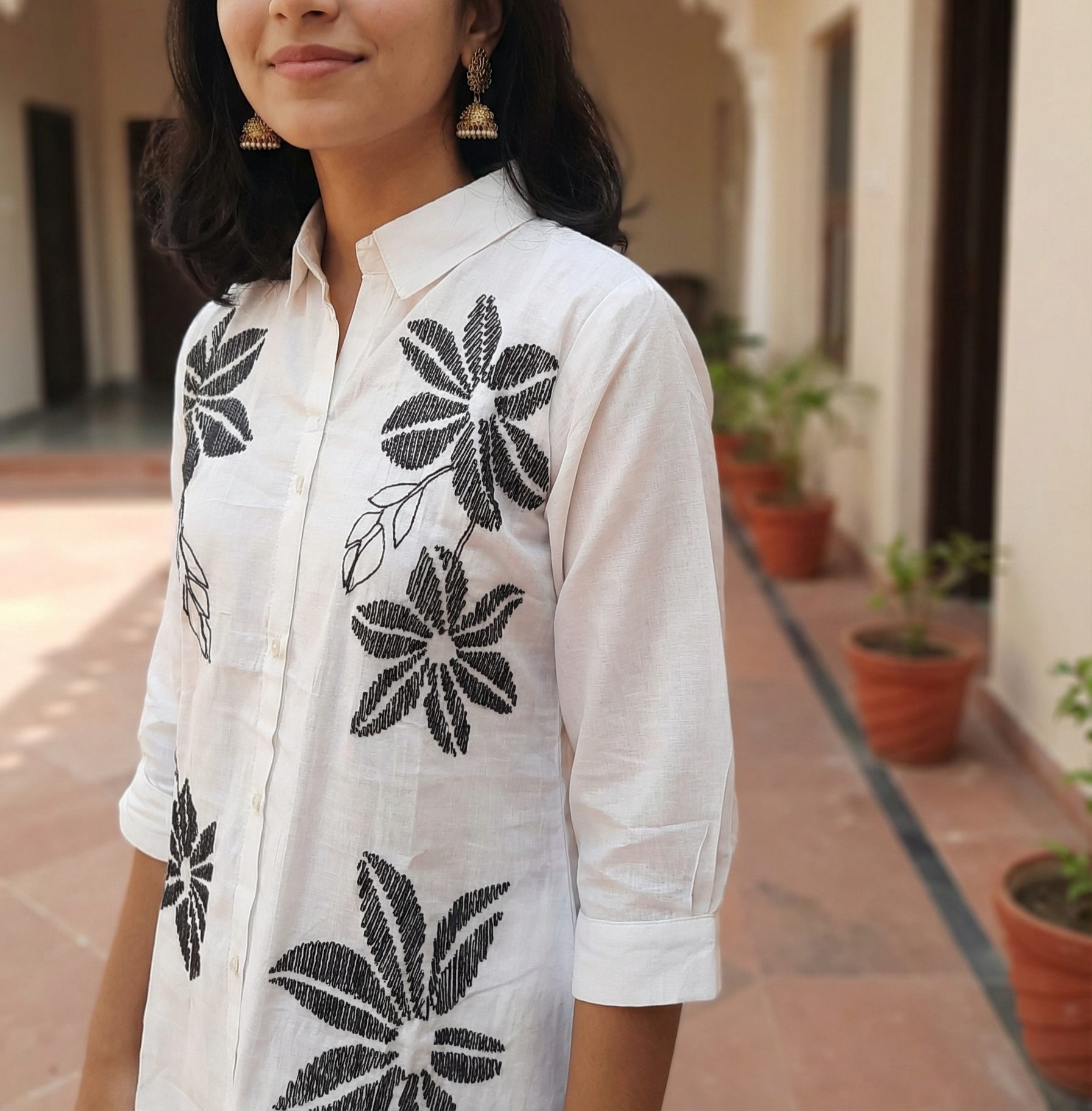 VATICAN SILK WHITE CORD SET WITH FLOWER EMBROIDERY